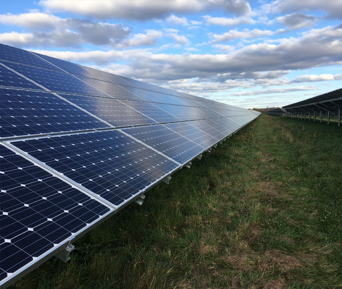 http://Image%20of%20Rainy%20Silver%20Solar%20Project%20in%20Ontario,%20Canada